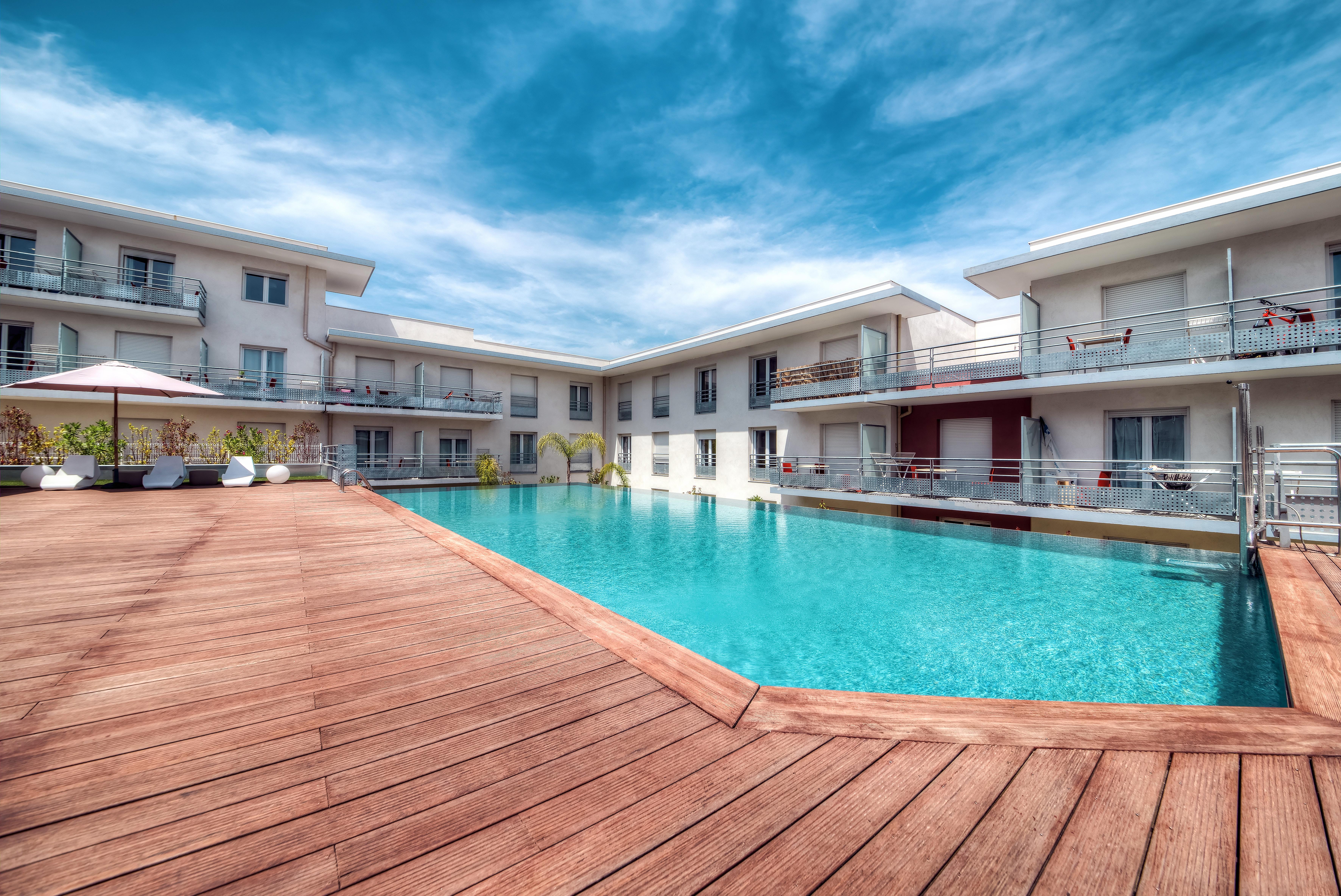 Zenitude Hôtel-Résidences Le Maestria Antibes Exterior foto